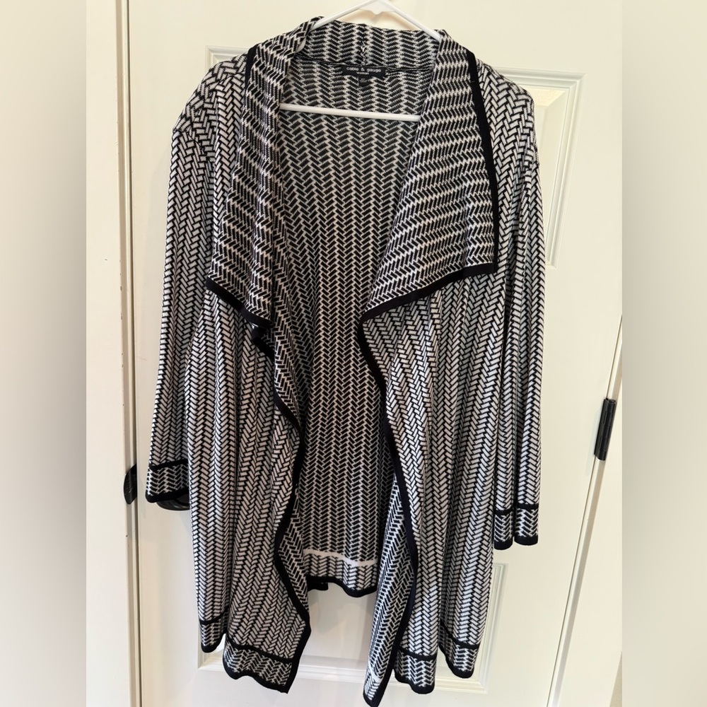 Cable & Gauge Black and White Open Front Sweater